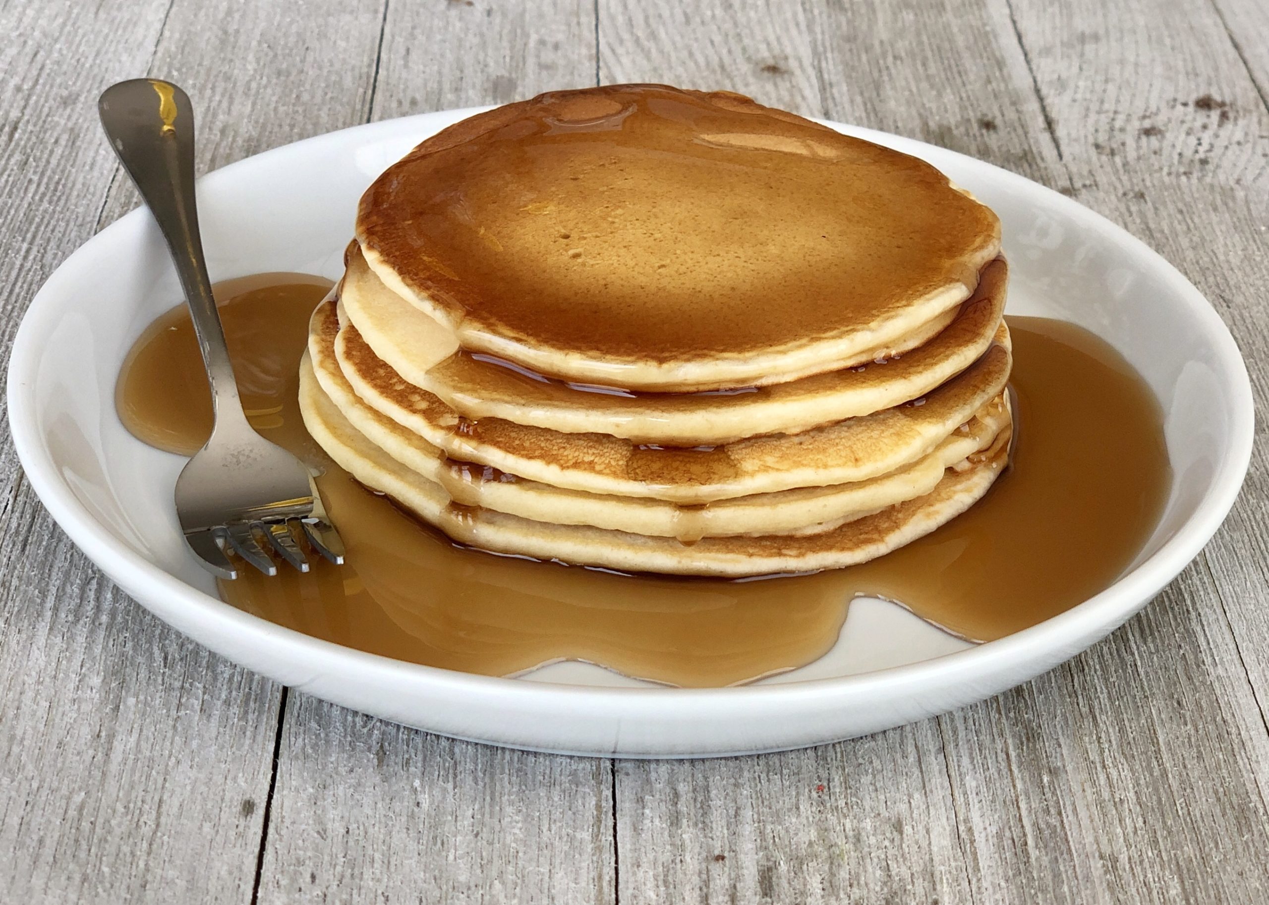 Easy and tasty homemade pancakes