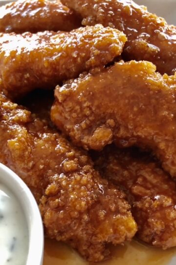 close up shot of winger's copycat sticky fingers and ranch dressing