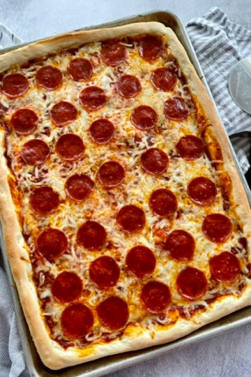 Sheet Pan Pizza | The Butcher's WIfe