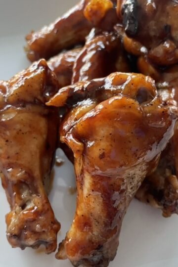 Oven baked chicken wings with bbq sauce